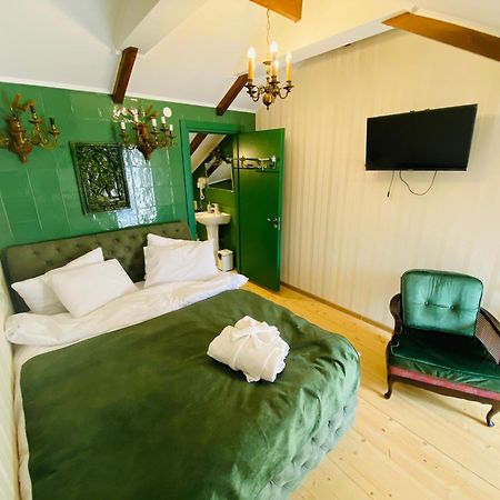Tatin - Hotel & Cafe In Mtsʼkhetʼa Екстериор снимка