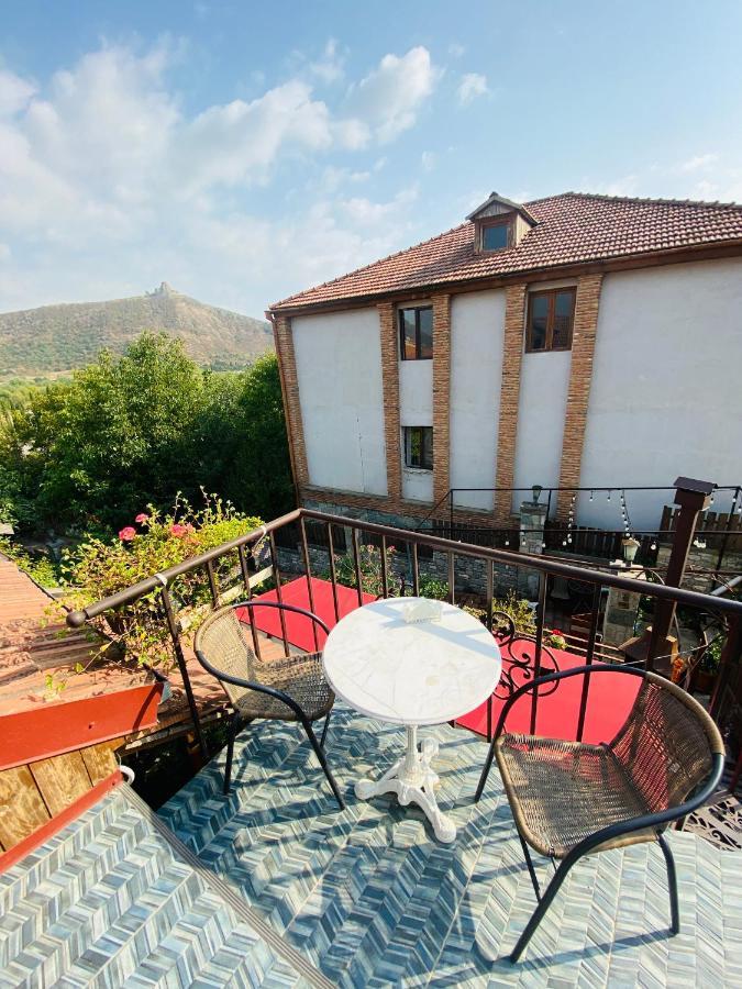Tatin - Hotel & Cafe In Mtsʼkhetʼa Екстериор снимка