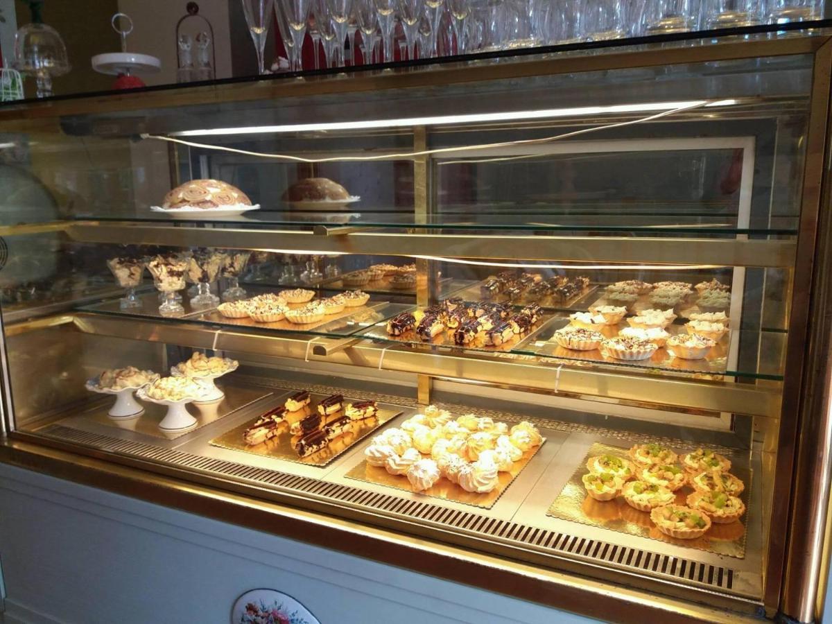Tatin - Hotel & Cafe In Mtsʼkhetʼa Екстериор снимка