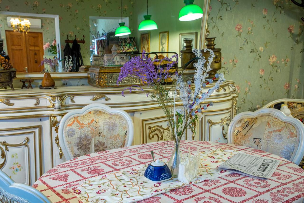 Tatin - Hotel & Cafe In Mtsʼkhetʼa Екстериор снимка